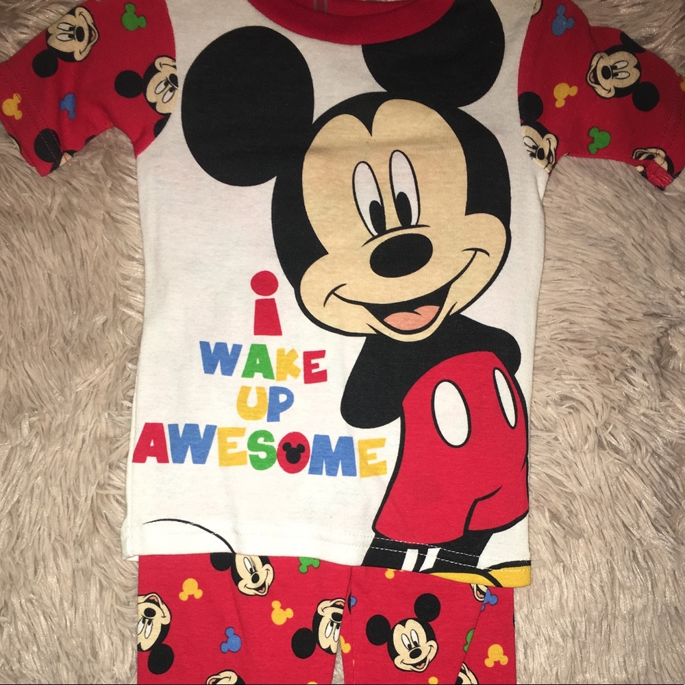 ❤️  NWOT Kids Mickey Mouse Pajama set ❤️